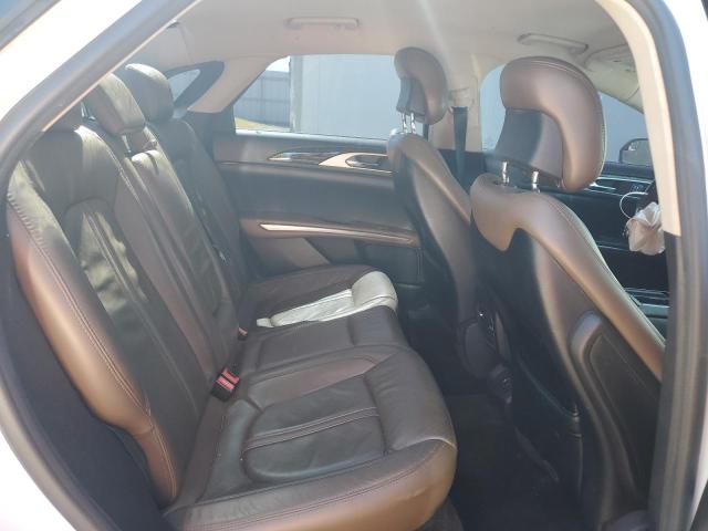 3LN6L2G9XGR633788 - 2016 LINCOLN MKZ أبيض صورة 10
