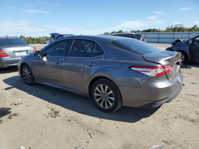 4T1B11HK3JU112556 - 2018 TOYOTA CAMRY L 石墨色 照片 2