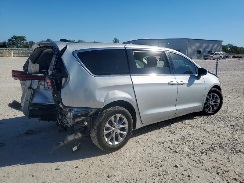 2C4RC3BG1PR565917 - 2023 CHRYSLER PACIFICA TOURING L Srebrny zdjęcie 3