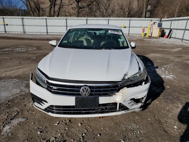 1VWDT7A3XHC044895 - 2017 VOLKSWAGEN PASSAT R-LINE თეთრი ფოტო 5