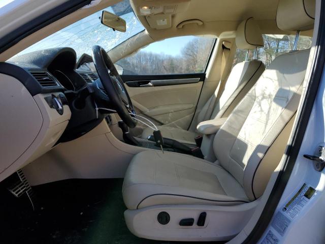 1VWDT7A3XHC044895 - 2017 VOLKSWAGEN PASSAT R-LINE თეთრი ფოტო 7