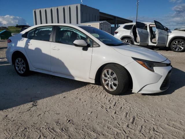 5YFB4MDE7PP060383 - 2023 TOYOTA COROLLA LE Blanco foto 4