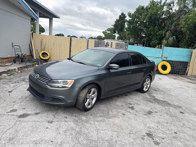 3VWD17AJ7EM249444 - 2014 VOLKSWAGEN JETTA SE GRAY photo 2