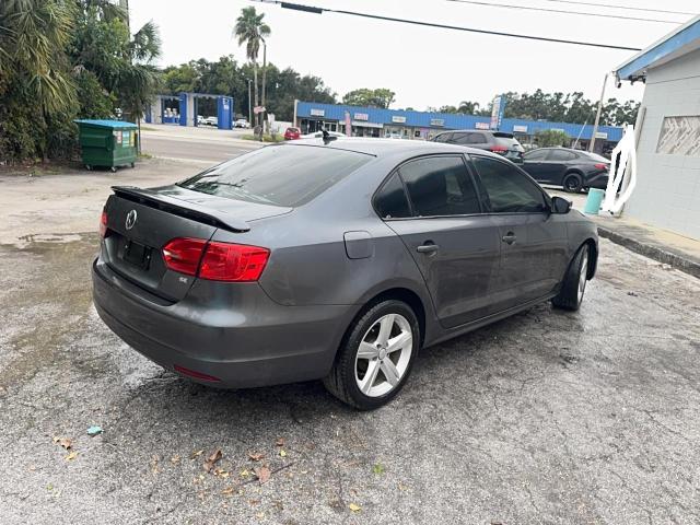 3VWD17AJ7EM249444 - 2014 VOLKSWAGEN JETTA SE GRAY photo 4