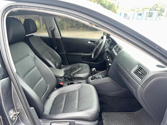 3VWD17AJ7EM249444 - 2014 VOLKSWAGEN JETTA SE GRAY photo 5