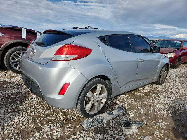 KMHTC6AD3FU245185 - 2015 HYUNDAI VELOSTER 银色 照片 3