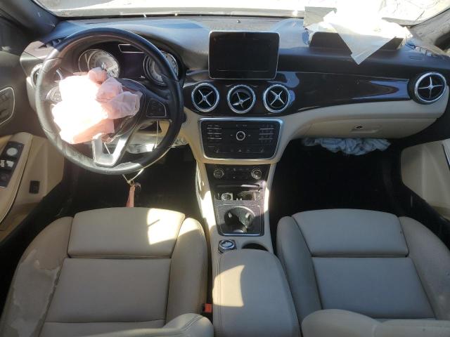 WDCTG4EB7GJ246424 - 2016 MERCEDES-BENZ GLA 250 Blanco foto 8