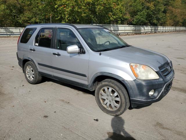 JHLRD78825C051944 - 2005 HONDA CR-V EX SILVER photo 4