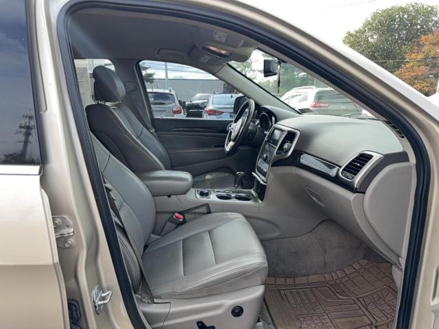 1J4RR4GT2BC557573 - 2011 JEEP GRAND CHER LAREDO Ոսկեգույն լուսանկար 5