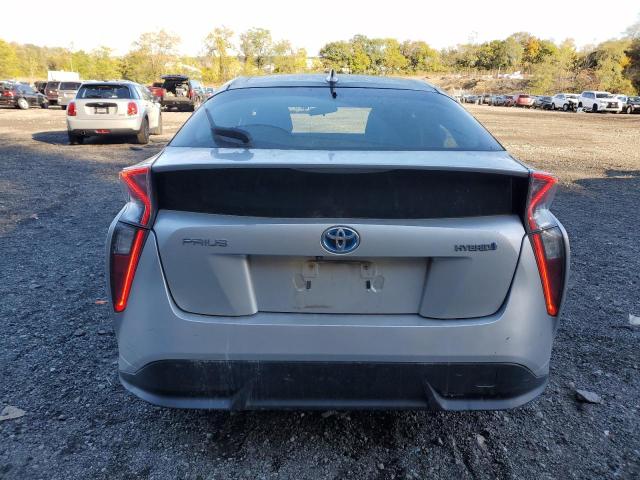 JTDKARFU1G3017967 - 2016 TOYOTA PRIUS SILVER photo 6