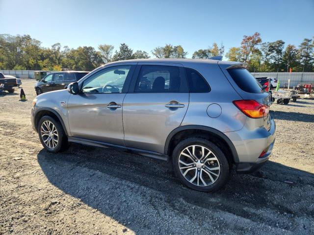 JA4AP3AU7KU032162 - 2019 MITSUBISHI OUTLANDER ES SILVER photo 2