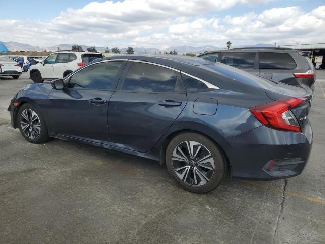 JHMFC1F35JX034676 - 2018 HONDA CIVIC EX GRAY photo 2
