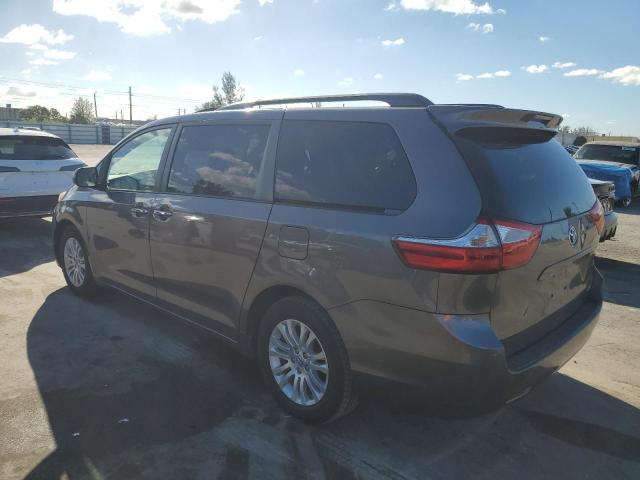 5TDYK3DC2GS748842 - 2016 TOYOTA SIENNA XLE GRAY photo 2