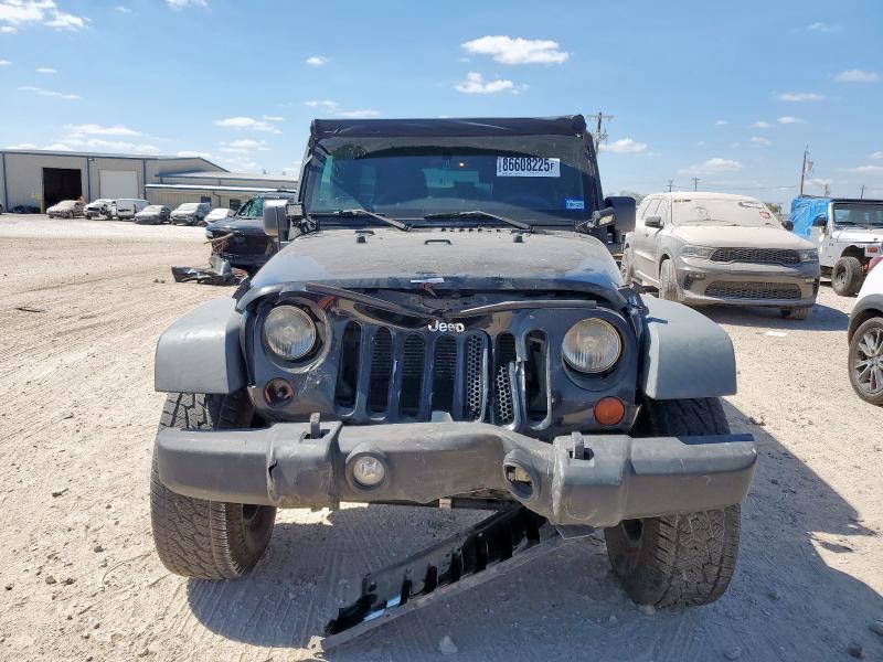 1C4BJWDG1DL652677 - 2013 JEEP WRANGLER U SPORT BLACK photo 5