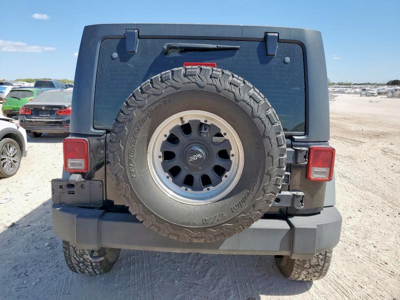 1C4BJWDG1DL652677 - 2013 JEEP WRANGLER U SPORT BLACK photo 6