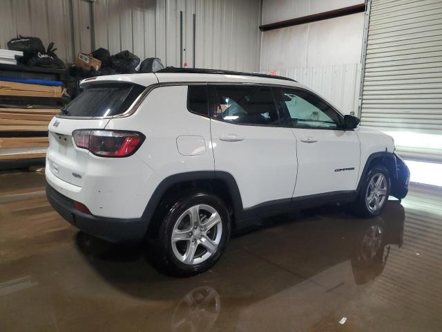 3C4NJDBNXPT553321 - 2023 JEEP COMPASS LATITUDE Beyaz fotoğraf 3