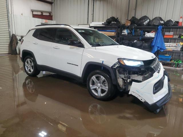 3C4NJDBNXPT553321 - 2023 JEEP COMPASS LATITUDE Beyaz fotoğraf 4