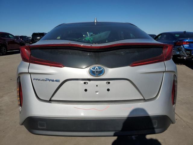 JTDKARFP8J3094501 - 2018 TOYOTA PRIUS PRIM 银色 照片 6