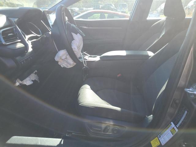 4T1C11AK6NU698688 - 2022 TOYOTA CAMRY LE GRAY photo 7