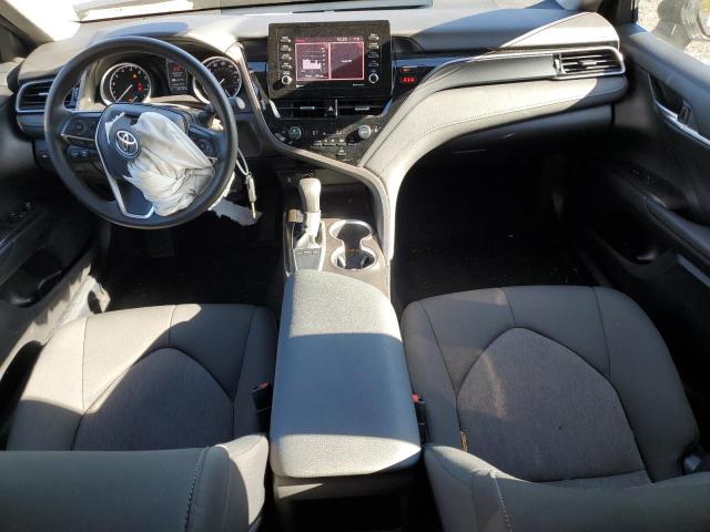 4T1C11AK6NU698688 - 2022 TOYOTA CAMRY LE GRAY photo 8