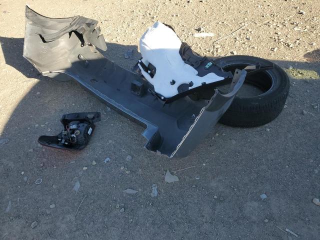 JF2GPADC8GH282423 - 2016 SUBARU CROSSTREK PREMIUM Silber Foto 12