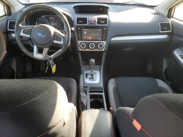 JF2GPADC8GH282423 - 2016 SUBARU CROSSTREK PREMIUM Silber Foto 8