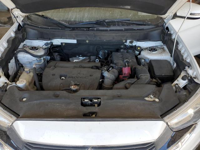 JA4AP3AU5GZ062755 - 2016 MITSUBISHI OUTLANDER ES WHITE photo 12