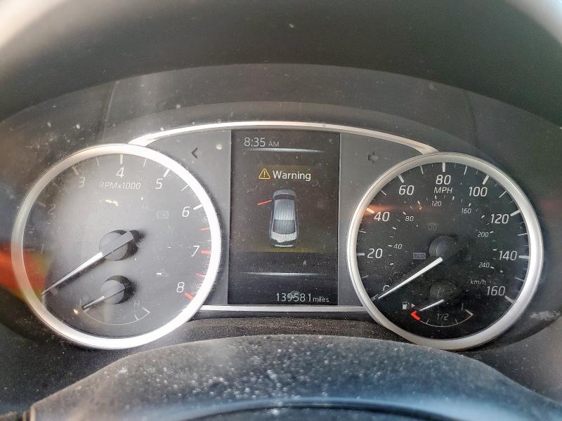 3N1AB7AP2JY241166 - 2018 NISSAN SENTRA S Күміс фото 9