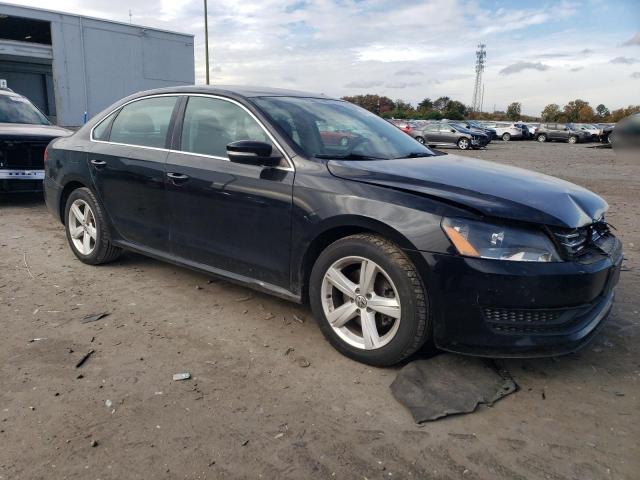 1VWBT7A36FC046843 - 2015 VOLKSWAGEN PASSAT SE BLACK photo 4