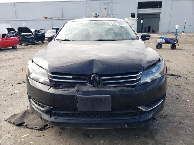 1VWBT7A36FC046843 - 2015 VOLKSWAGEN PASSAT SE BLACK photo 5