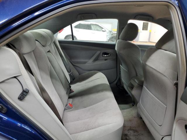 4T1BF3EK0BU632264 - 2011 TOYOTA CAMRY BASE BLUE photo 10