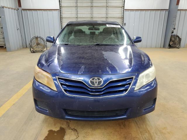 4T1BF3EK0BU632264 - 2011 TOYOTA CAMRY BASE BLUE photo 5