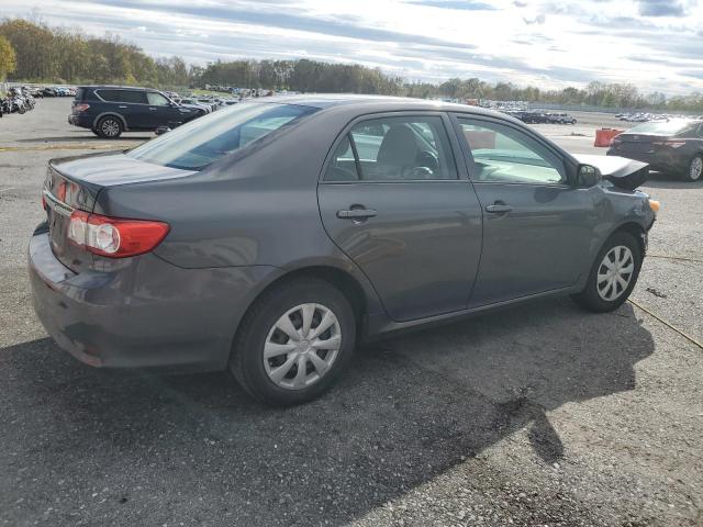 2T1BU4EE6CC890913 - 2012 TOYOTA COROLLA BASE رمادي صورة 3