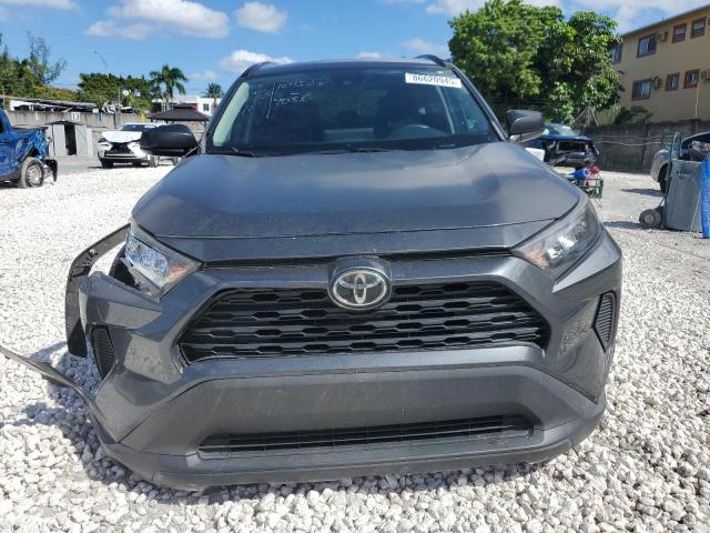 2T3H1RFVXLC079055 - 2020 TOYOTA RAV4 LE GRAY photo 5
