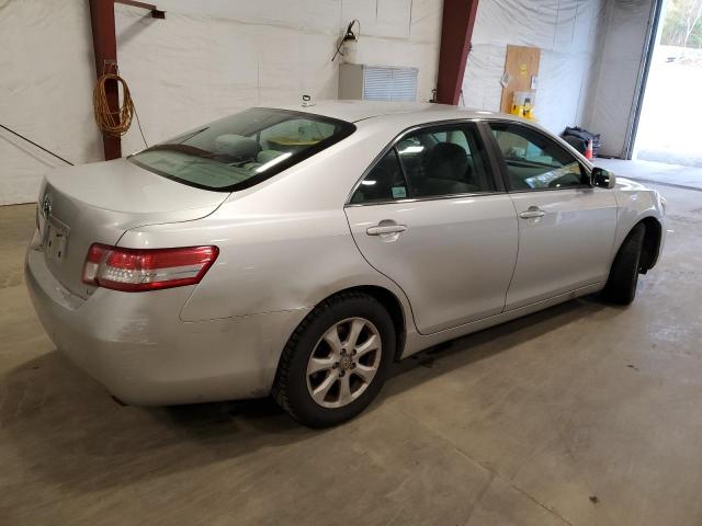 4T4BF3EK4BR176923 - 2011 TOYOTA CAMRY BASE SILVER photo 3