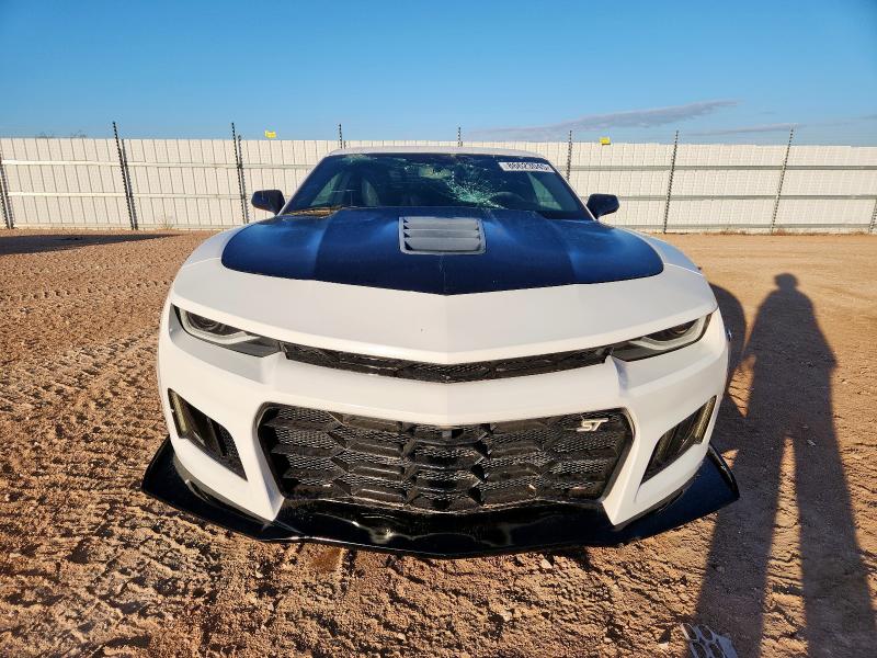 2G1FC1ED1B9162398 - 2011 CHEVROLET CAMARO LT WHITE photo 5