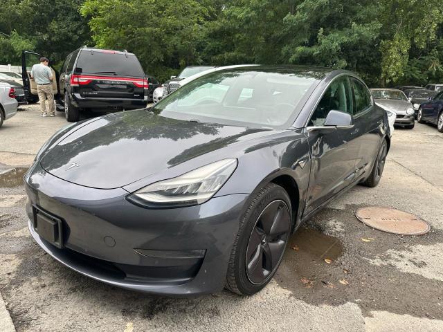 5YJ3E1EB1JF119497 - 2018 TESLA MODEL 3 ნაცრისფერი ფოტო 2