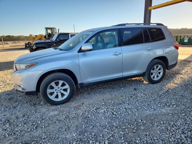 2011 TOYOTA HIGHLANDER BASE, 
