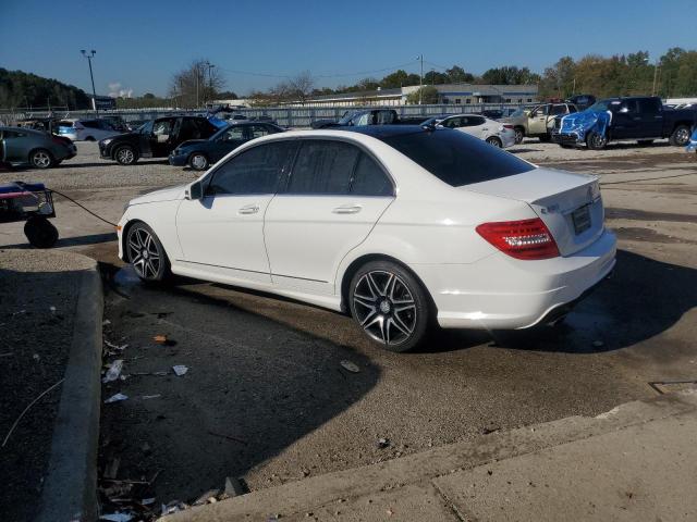 WDDGF8AB7ER310960 - 2014 MERCEDES-BENZ C 300 4MATIC WHITE photo 2