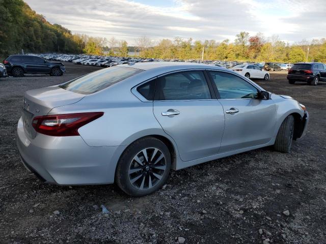 1N4AL3AP3JC235474 - 2018 NISSAN ALTIMA 2.5 ვერცხლისფერი ფოტო 3