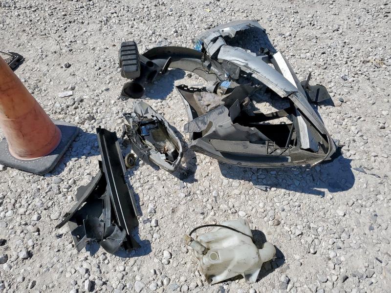 1G1ZE5EU4BF383435 - 2011 CHEVROLET MALIBU LTZ SILVER photo 12