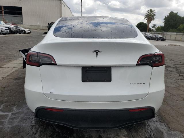 7SAYGDEE4PF638745 - 2023 TESLA MODEL Y أبيض صورة 6
