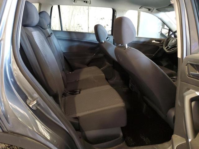3VV0B7AX0JM116152 - 2018 VOLKSWAGEN TIGUAN S GRAY photo 11