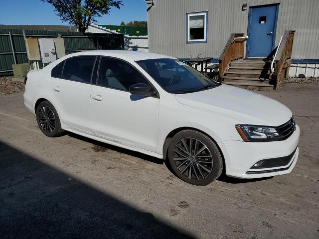 3VWD17AJ1HM305706 - 2017 VOLKSWAGEN JETTA SPORT WHITE photo 4