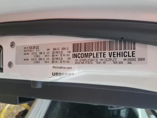 3C7WRMDL2FG647132 - 2015 RAM 5500 Blanc photo 12