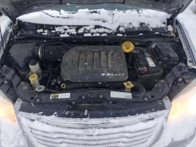 2C4RC1CG6ER112263 - 2014 CHRYSLER TOWN & COU TOURING L SILVER photo 11