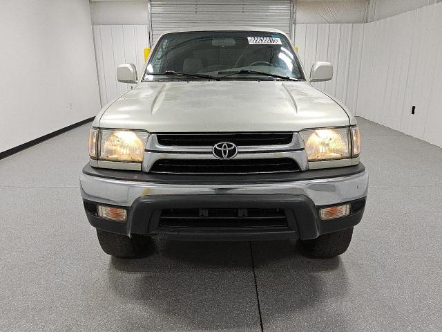 JT3HN86R219056984 - 2001 TOYOTA 4RUNNER SR5 银色 照片 5