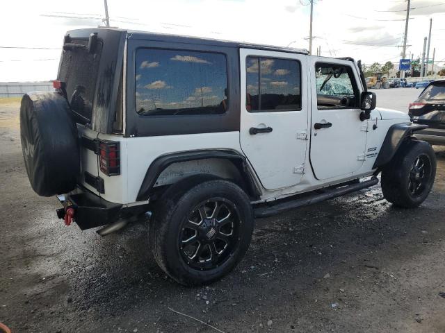 1C4BJWDG7FL549864 - 2015 JEEP WRANGLER U SPORT WHITE photo 3
