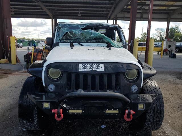 1C4BJWDG7FL549864 - 2015 JEEP WRANGLER U SPORT WHITE photo 5