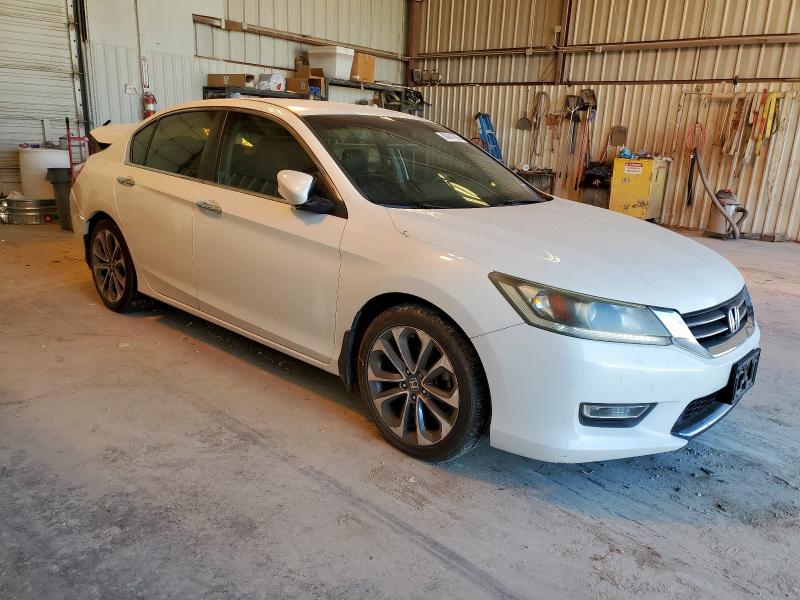 1HGCR2F53DA241893 - 2013 HONDA ACCORD SPORT WHITE photo 4